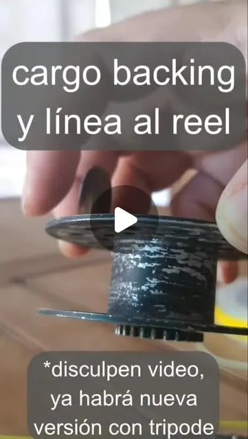 Cargo el backing y la línea en un reel.