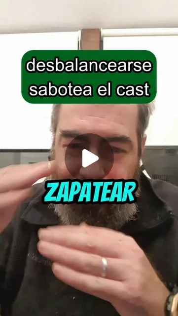 ¿Cómo puedo pararme en la embarcación para castear?